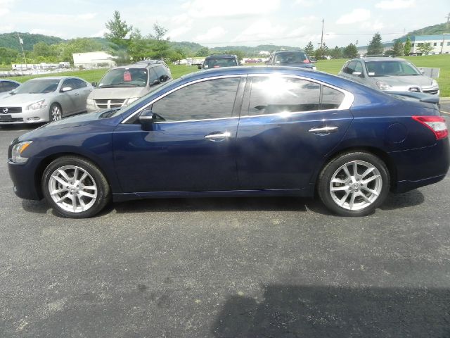 2009 Nissan Maxima XR