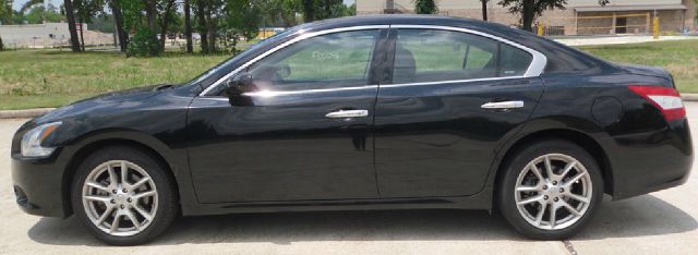 2009 Nissan Maxima XR