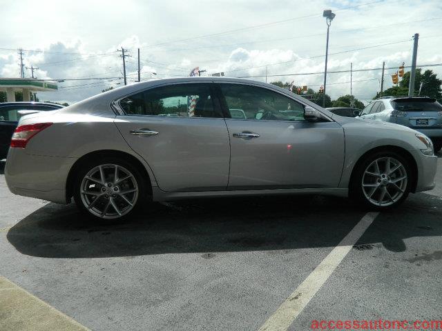 2009 Nissan Maxima 4.6L Eddie Bauer