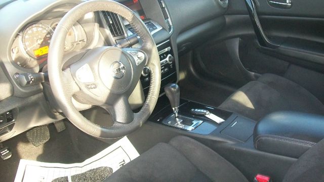 2009 Nissan Maxima XR