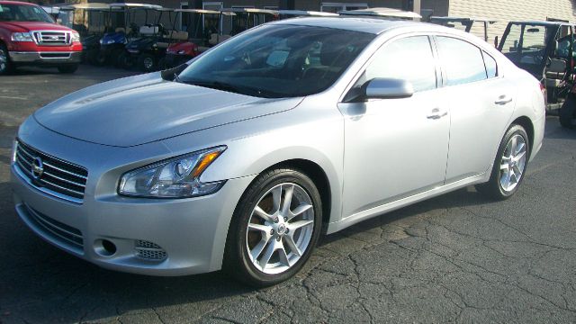 2009 Nissan Maxima XR