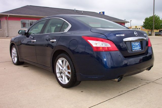 2009 Nissan Maxima XR