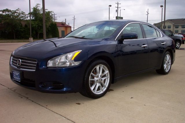 2009 Nissan Maxima XR