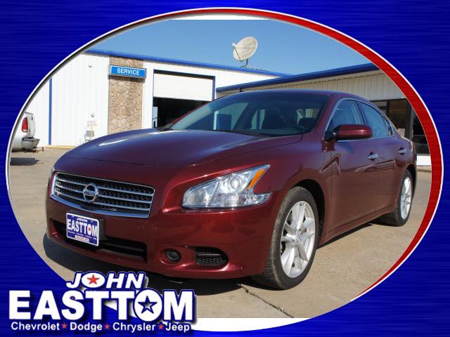 2010 Nissan Maxima Supercab 139 XLT 4WD