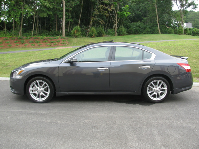 2010 Nissan Maxima 4.6L Eddie Bauer