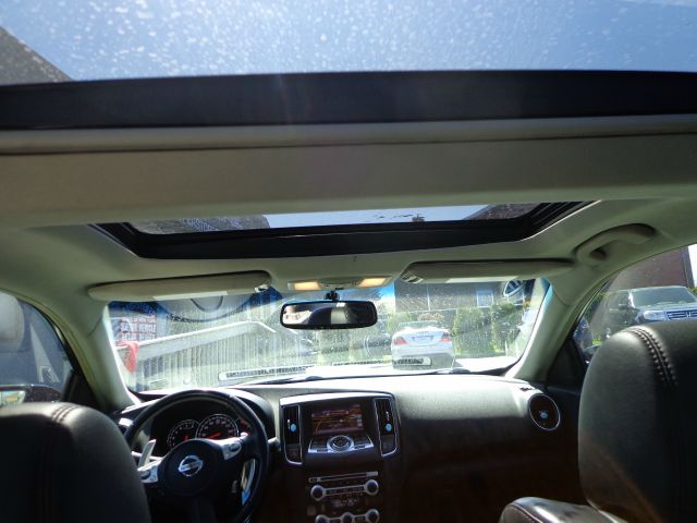 2010 Nissan Maxima Supercab 139 XLT 4WD