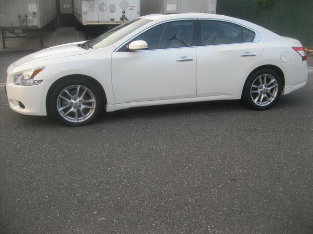 2010 Nissan Maxima 4.6L Eddie Bauer