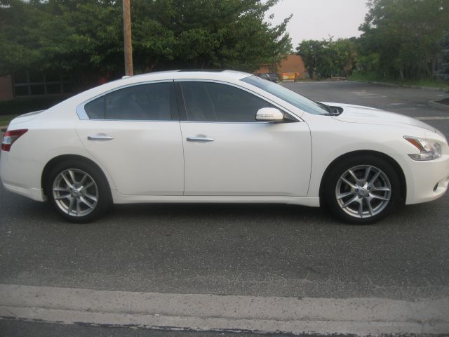 2010 Nissan Maxima 4.6L Eddie Bauer