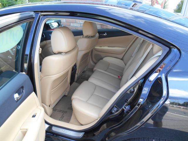 2010 Nissan Maxima 4.6L Eddie Bauer