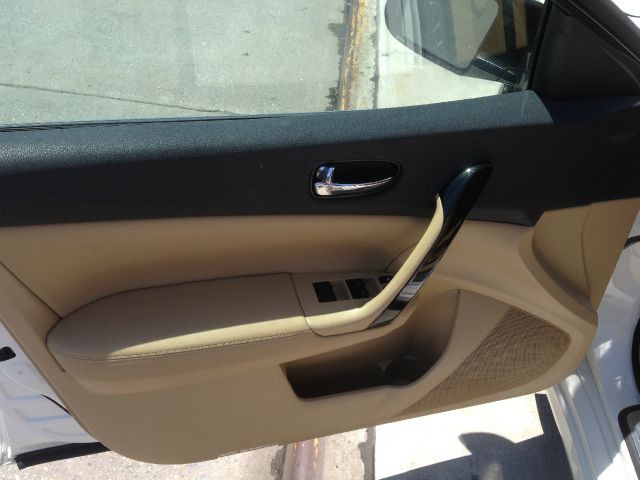 2010 Nissan Maxima Sl-awd-2nd Bench-cd Player-1 Owner