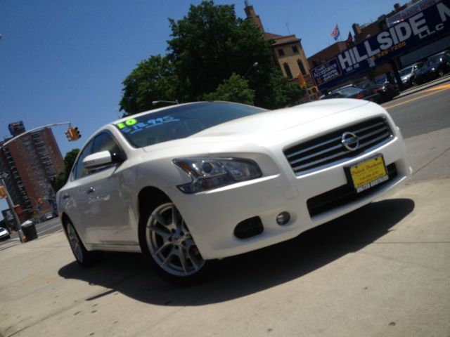 2010 Nissan Maxima Sl-awd-2nd Bench-cd Player-1 Owner