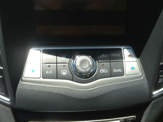 2010 Nissan Maxima Sl-awd-2nd Bench-cd Player-1 Owner