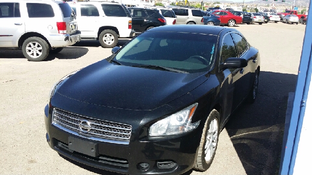 2010 Nissan Maxima XR