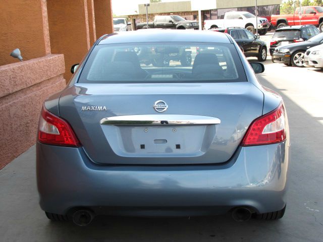 2010 Nissan Maxima Unknown