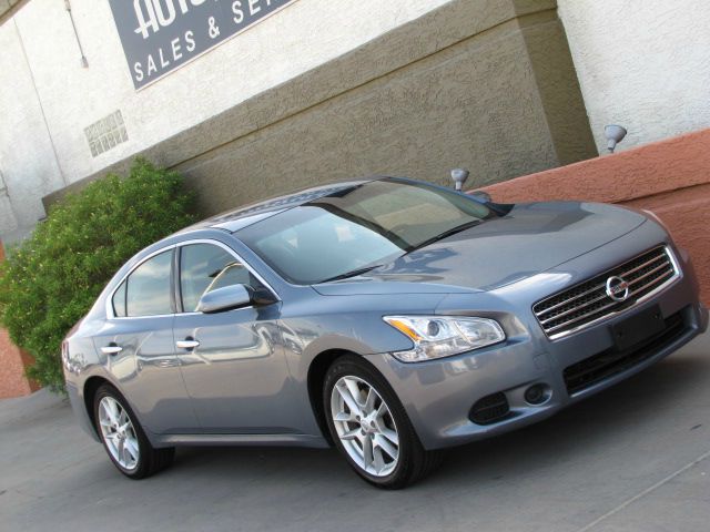 2010 Nissan Maxima Unknown