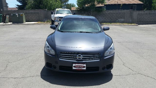 2010 Nissan Maxima 2d Coupe 442