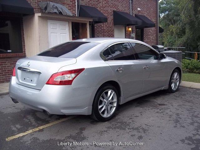 2010 Nissan Maxima Premium