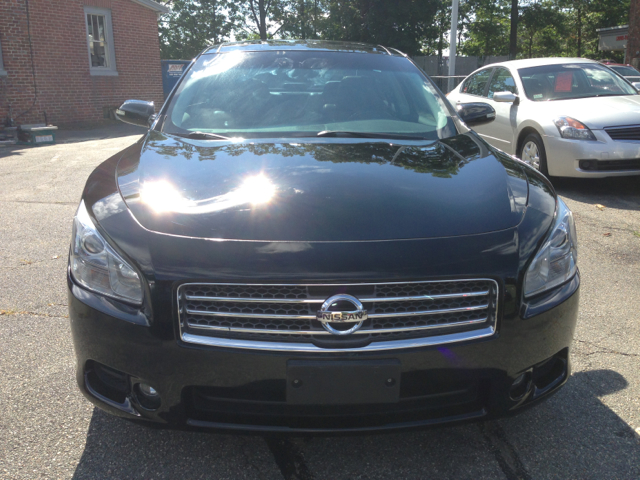 2010 Nissan Maxima Sport Utilityl 4x4 SUV