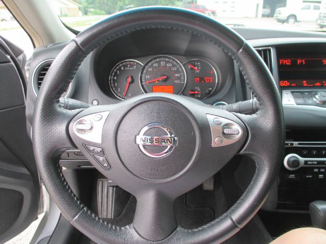 2010 Nissan Maxima T6 AWD 7-passenger Leather Moonroof