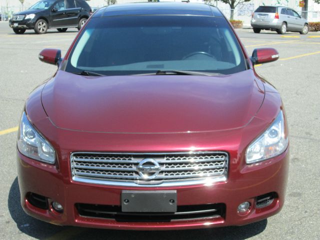 2010 Nissan Maxima Sport Utilityl 4x4 SUV