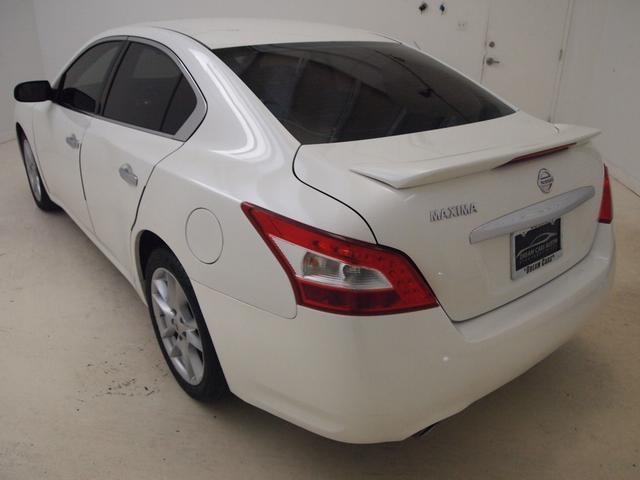 2011 Nissan Maxima Unknown