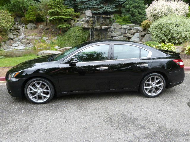 2011 Nissan Maxima T6 AWD 7-passenger Leather Moonroof