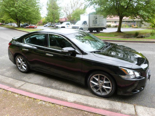 2011 Nissan Maxima T6 AWD 7-passenger Leather Moonroof