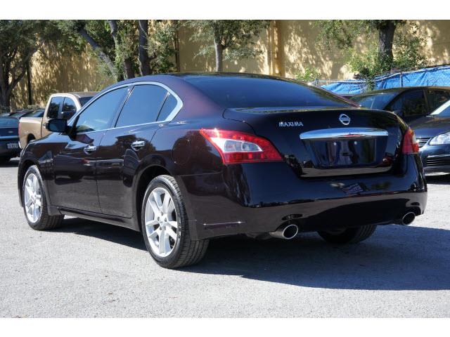 2011 Nissan Maxima Supercab 139 XLT 4WD