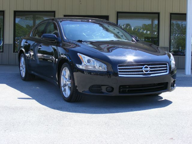 2011 Nissan Maxima XR