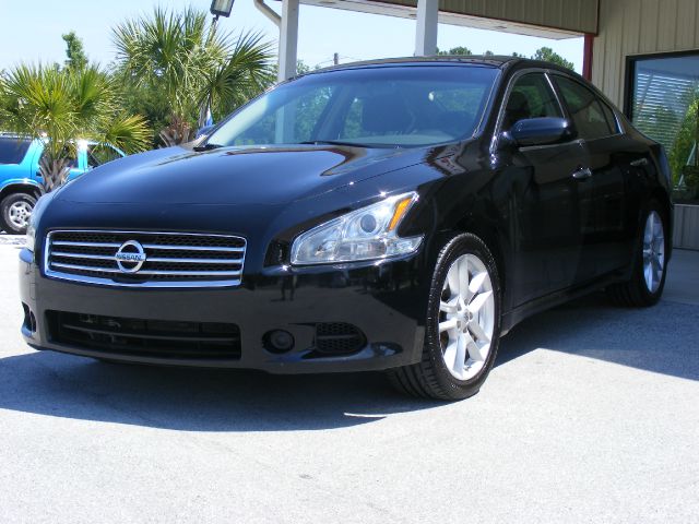 2011 Nissan Maxima XR