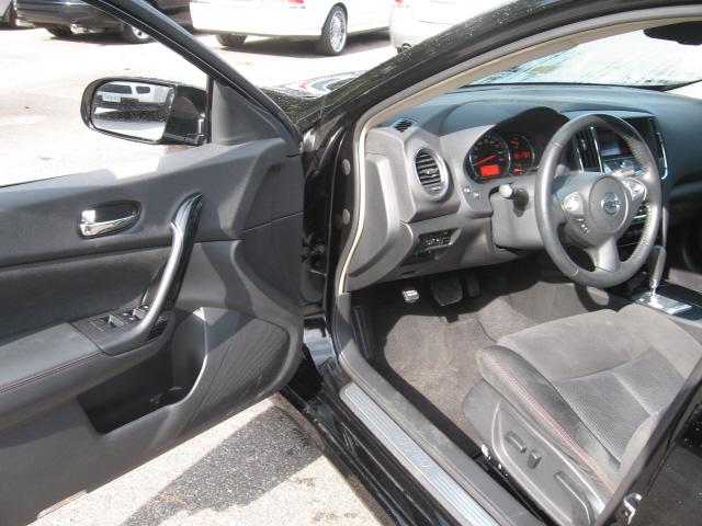 2011 Nissan Maxima XR