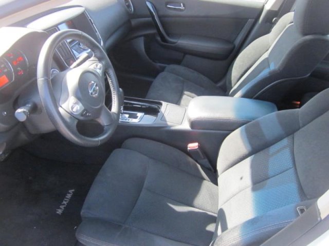 2011 Nissan Maxima 2WD Reg Cab 111.2 SL