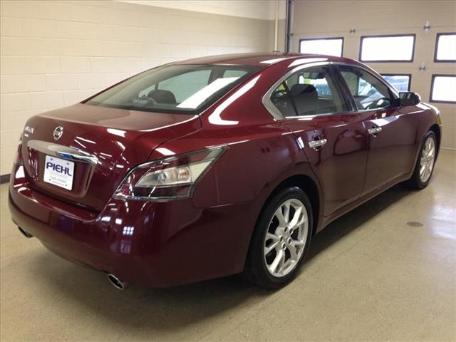 2012 Nissan Maxima XR