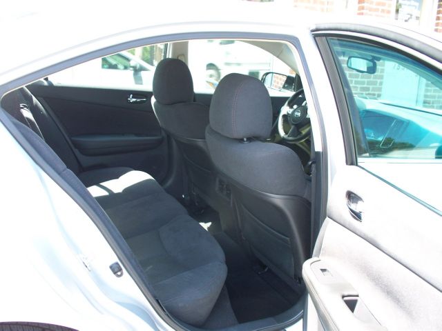 2012 Nissan Maxima XR