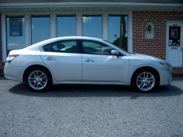 2012 Nissan Maxima XR