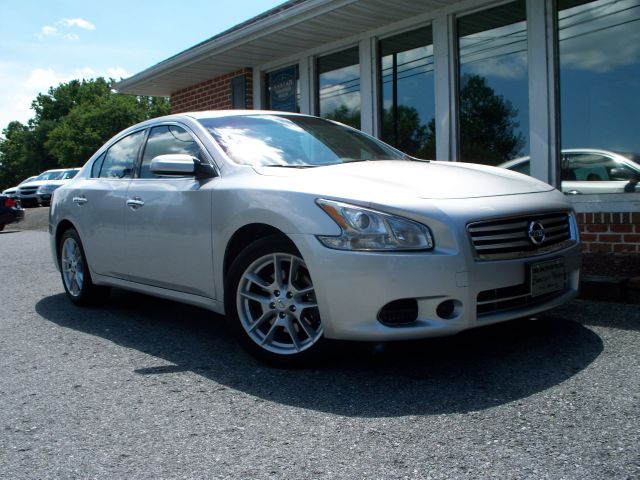 2012 Nissan Maxima XR