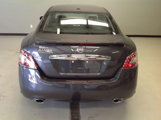 2012 Nissan Maxima Ertible GT