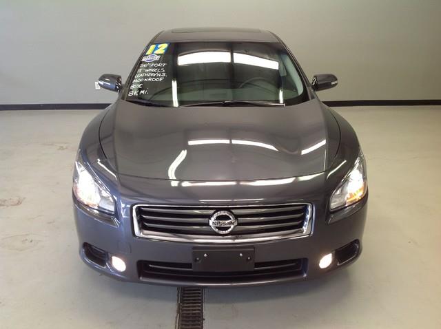 2012 Nissan Maxima Ertible GT
