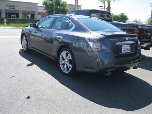 2012 Nissan Maxima Unknown