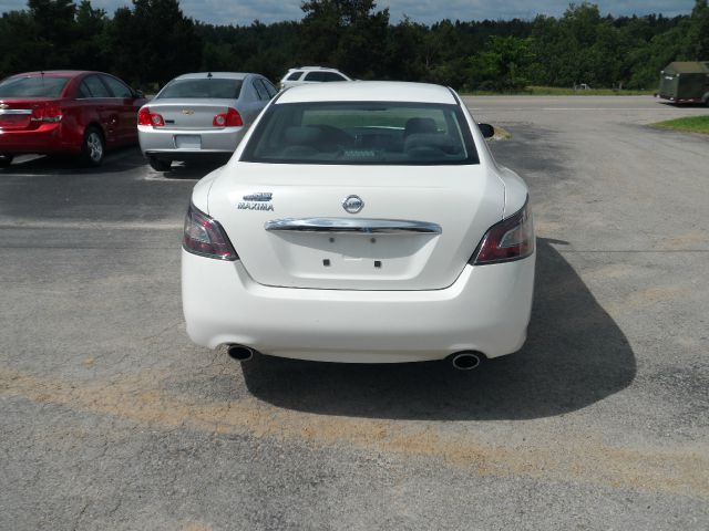 2012 Nissan Maxima XR