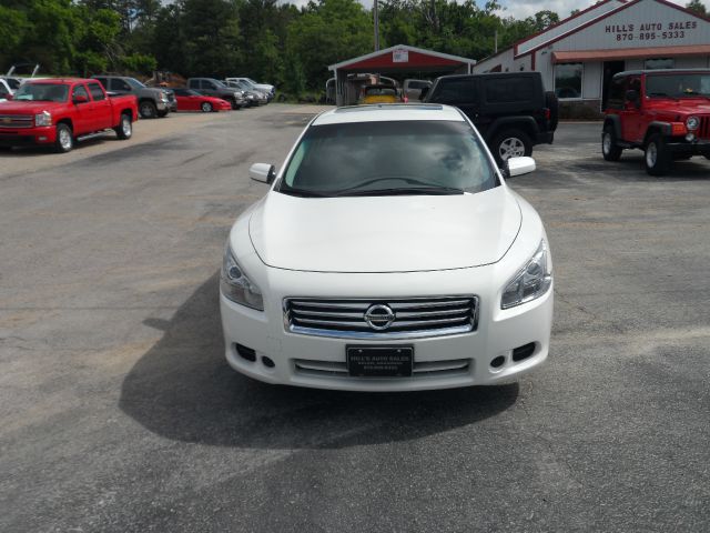 2012 Nissan Maxima XR
