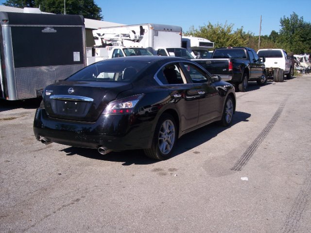 2012 Nissan Maxima Unknown