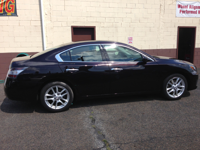 2012 Nissan Maxima XR