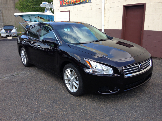 2012 Nissan Maxima XR
