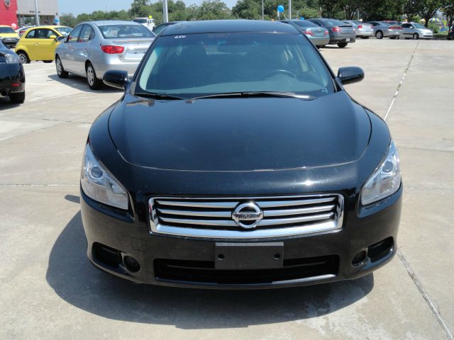 2012 Nissan Maxima XR