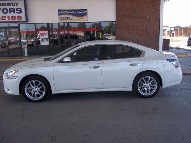 2013 Nissan Maxima XR