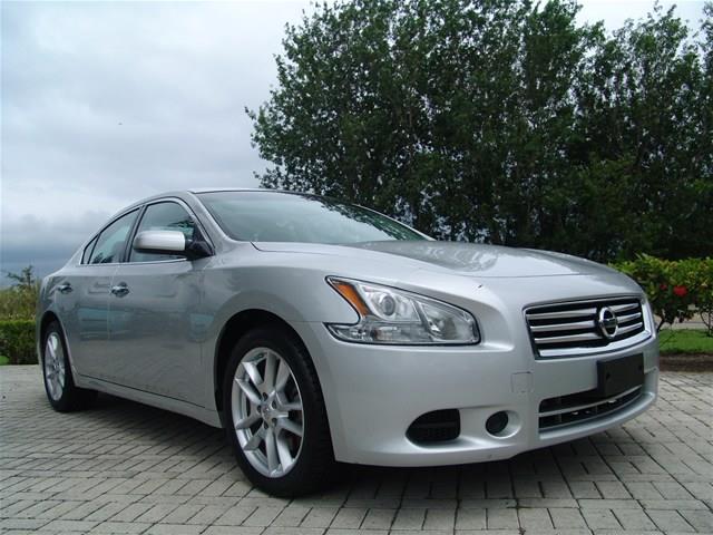 2013 Nissan Maxima Supercab 139 XLT 4WD