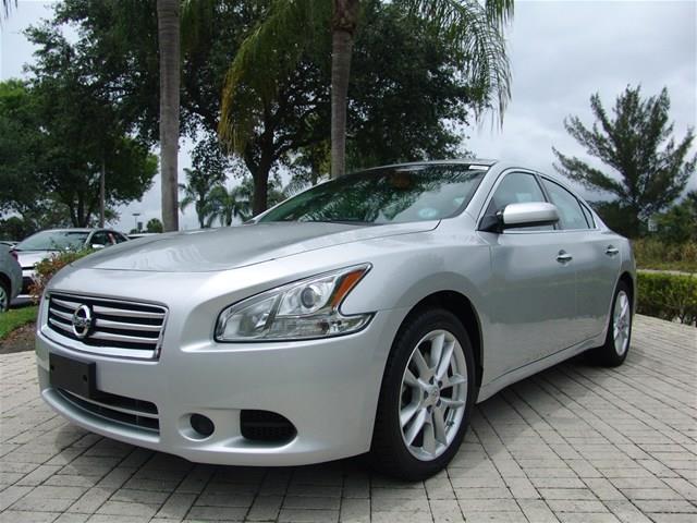 2013 Nissan Maxima Supercab 139 XLT 4WD