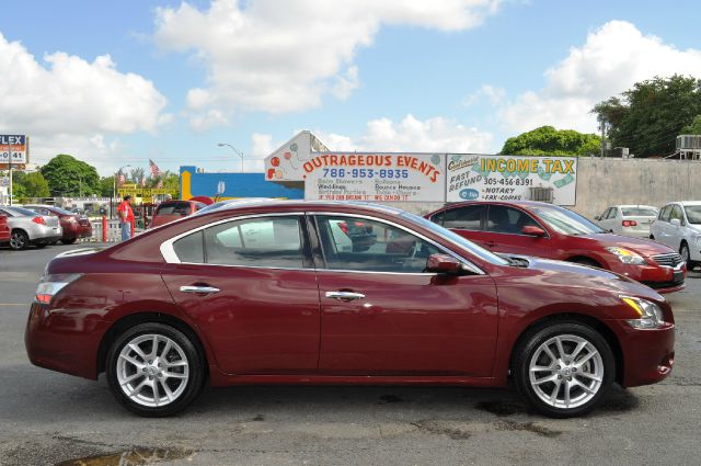2014 Nissan Maxima XR