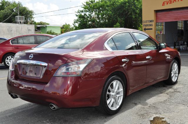2014 Nissan Maxima XR